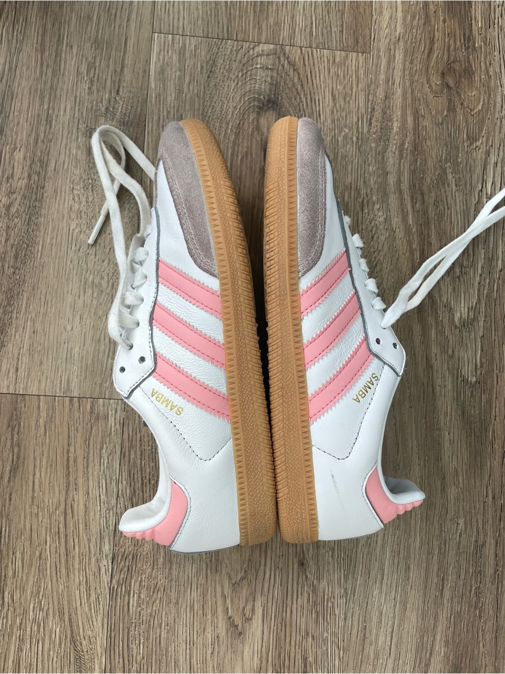 Women Size 6 adidas Samba OG
White Light Pink Gum Shoes 4.5Y - Picture 4 of 9